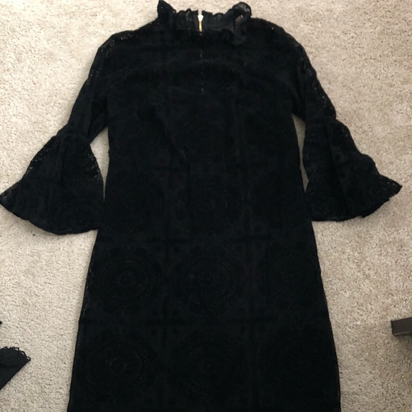 Cocktail Dress Calvin Klein Bell Sleeve Velvet Dress Calvin Klein Dresses Calvin Klein Size Black Velvet Bell Cocktail Dress Calvin Klein Bell Sleeve Velvet Dress Calvin Klein Dresses Calvin Klein Size Black Velvet Bell